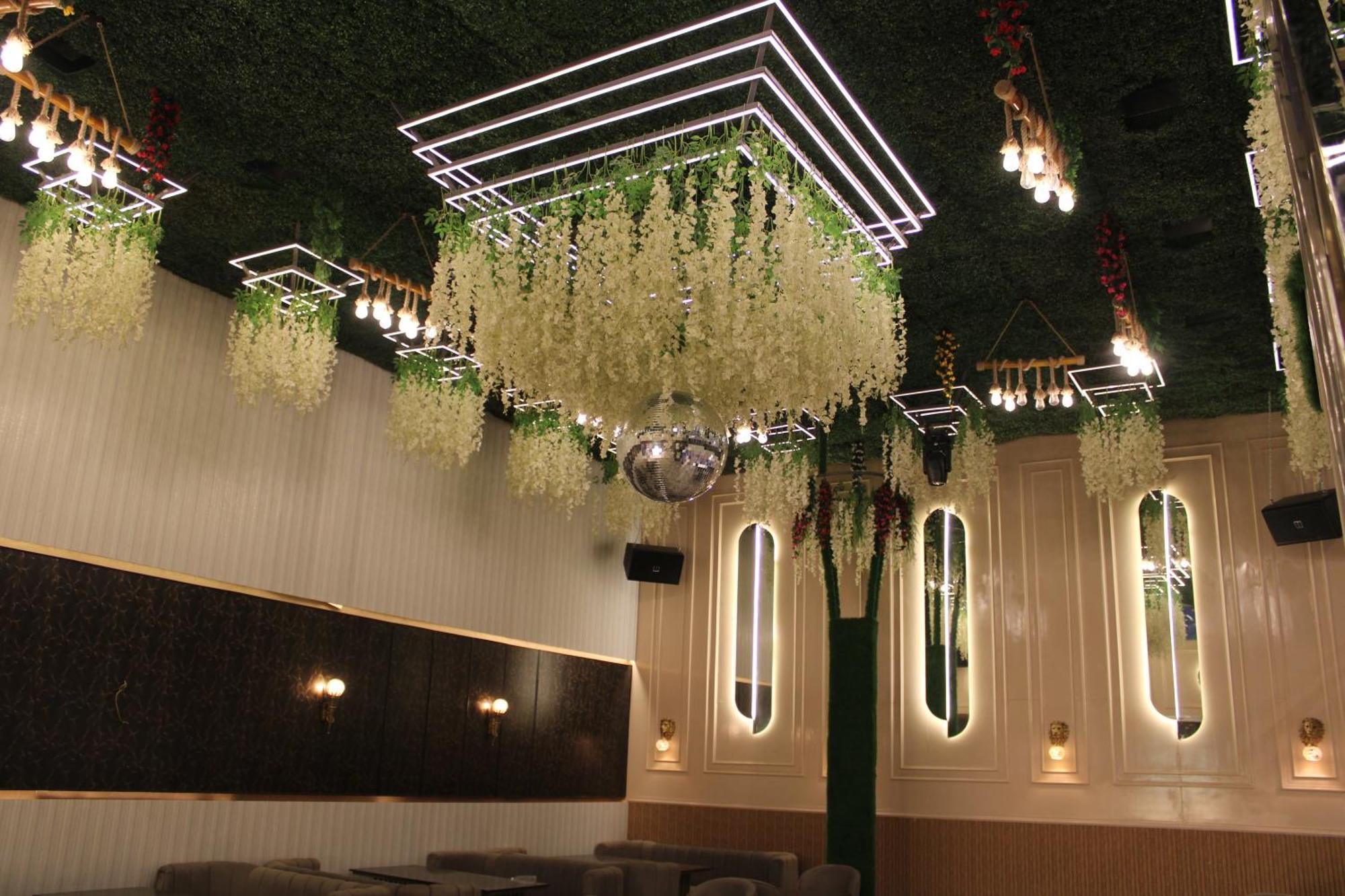 Hotel Gold Stone Kanpur Dış mekan fotoğraf